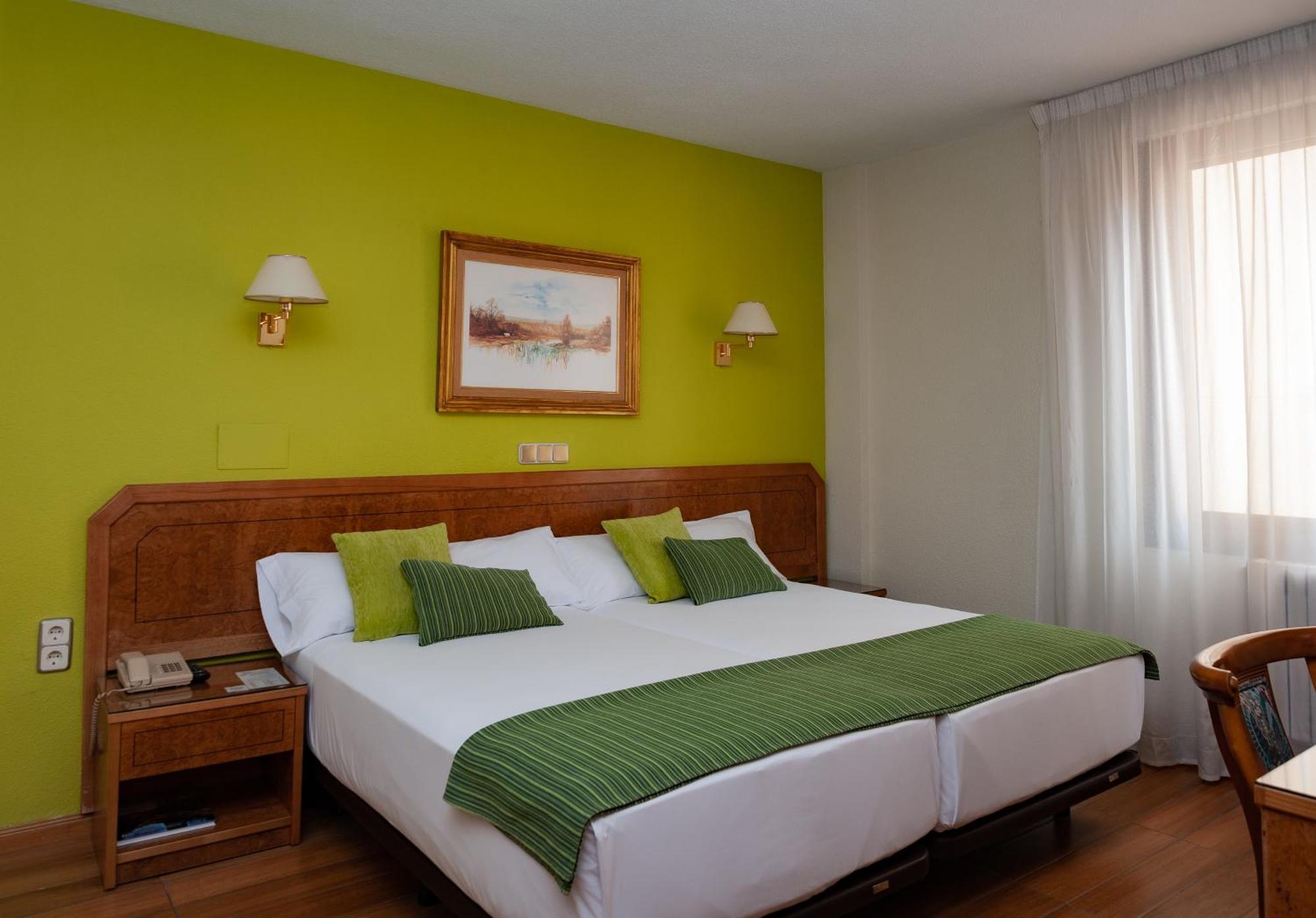 Hotel Don Carmelo Авила Экстерьер фото