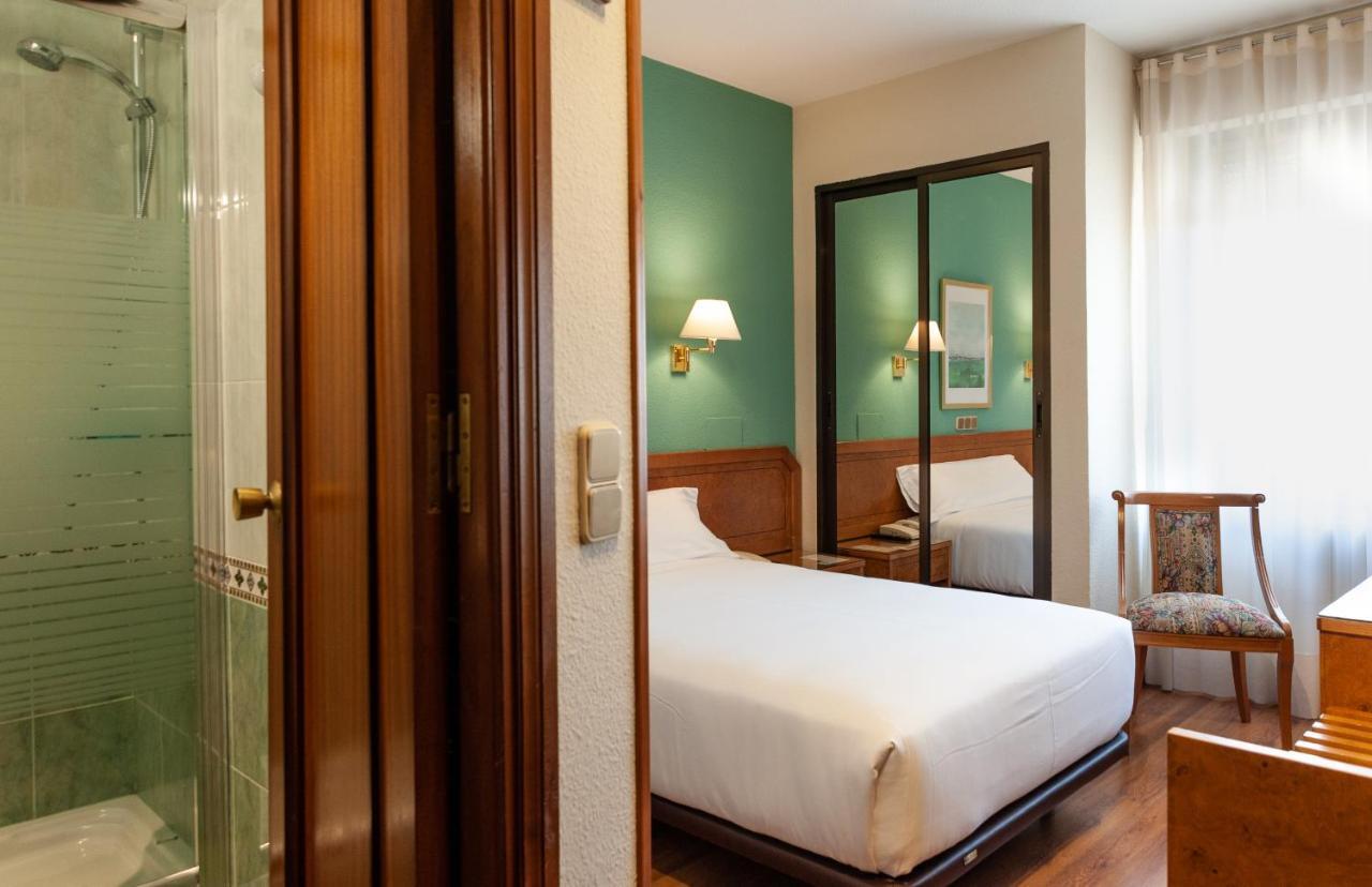 Hotel Don Carmelo Авила Экстерьер фото